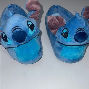 Disney Stitch Slippers Kids size 2/3